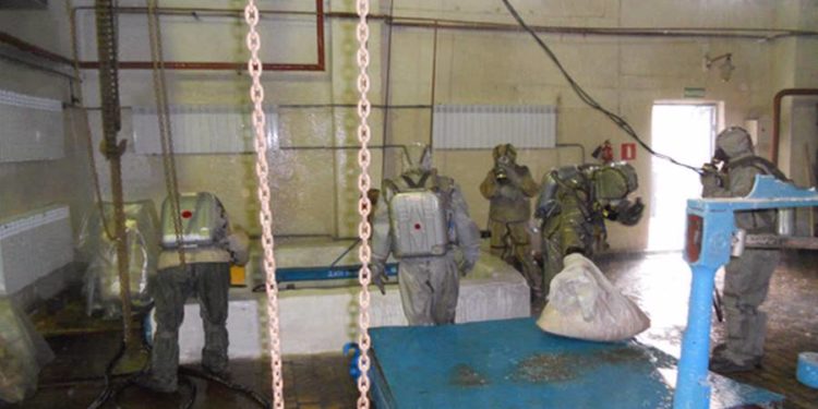 Не дали город отравить!