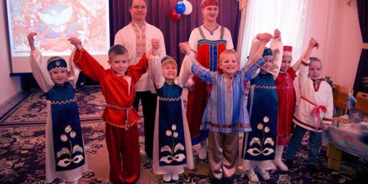 Разные, но вместе: День народного единства отметили малыши Златоуста