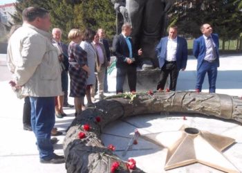Мемориал в Златоусте проверили на прочность
