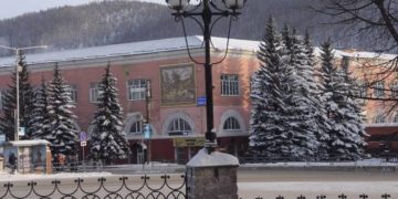 Большая перемена. В Златоусте переименовали центральную остановку