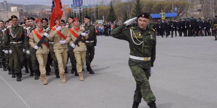 Переплелись война и мир. Златоуст встретил 73-ю годовщину Победы
