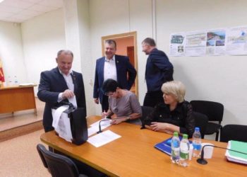 Много почестей. Депутаты не смогли определиться с новым «Почетным гражданином»