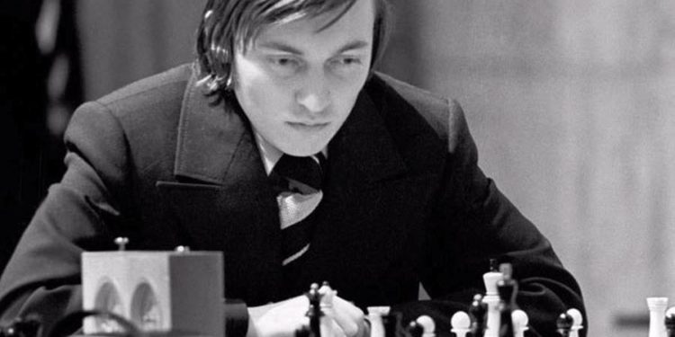 Этот день в истории. Анатолий Карпов стал чемпионом мира по шахматам