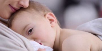 Кормите правильно. В Златоусте анонсировали горячую линию для молодых мам