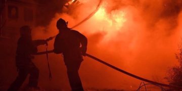 Опасное замыкание. Обогреватель стал причиной пожара в многоквартирном доме