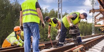 Плановые работы внесут коррективы в движение поездов под Златоустом