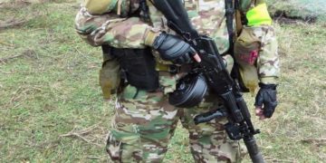 Отдать дань уважения. Мэр Златоуста встретился с родителями погибших военнослужащих