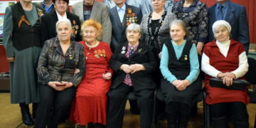 Эхо Ленинграда. К 75-летию снятия блокады златоустовцев отметили памятными знаками