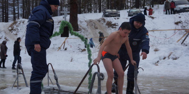 Сошли с берегов. В Златоусте подвели итоги крещенских купаний