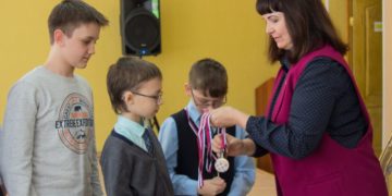 В партии прибыло. В Златоусте поздравили лучших юных шахматистов и шашистов