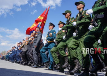 Гордость и трепет. Участие в златоустовском Параде Победы приняли около двух тысяч человек