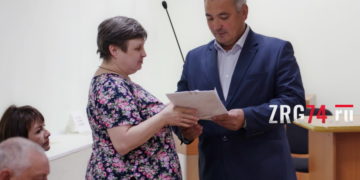 Зовите в гости! В Златоусте первые ветхоаварийщики получили ключи от квартир в десятиэтажке
