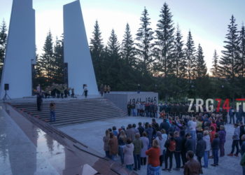 «Хочешь мира? Помни о войне». Златоуст присоединился к акции «Свеча памяти»