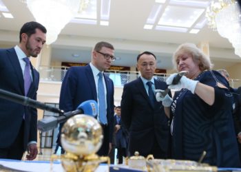 Предметы изучения. Златоустовский музей представил выставку граверов разных поколений
