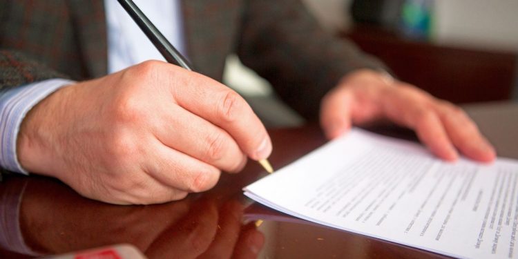 Командировка класса «люкс». В Златоусте машинист погорел на фиктивных документах