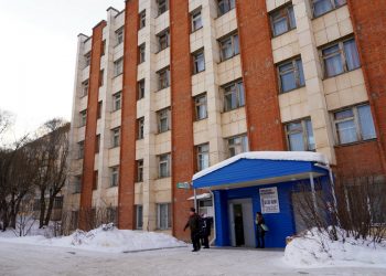 «Приносила кастрюлю пирожков». Читательница «Златоустовского рабочего» рассказала о маме великого гроссмейстера