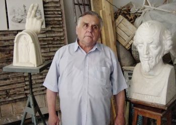 Ваял облик города. Ушел из жизни легендарный златоустовский скульптор