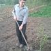 Сад памяти. Златоустовцы отметили отвагу родственников высадкой саженцев