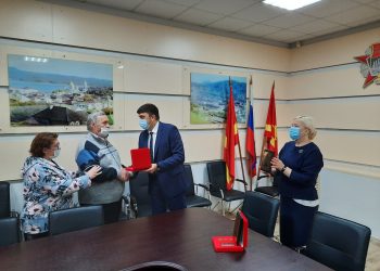 Народное признание. В Златоусте наградили лучших работников сферы образования и спорта