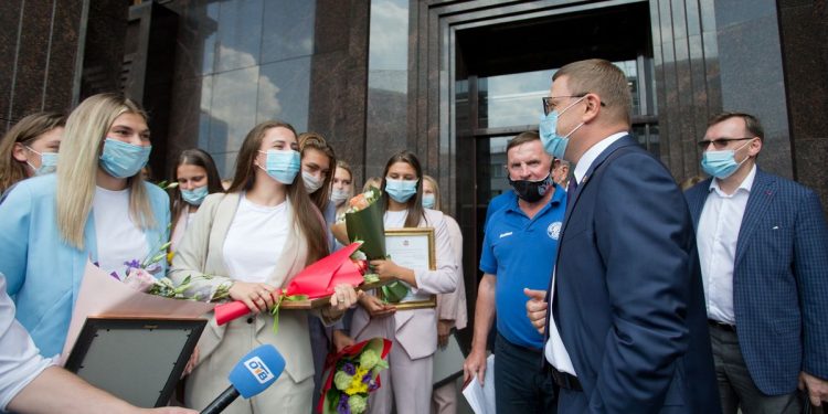 «Почти не осталось незавоеванных трофеев». Губернатор поздравил прославленных спортсменов из Златоуста