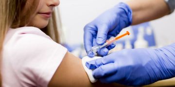 Кампания продолжается. В Златоусте вакцину от гриппа поставили уже 23 тысячи взрослых