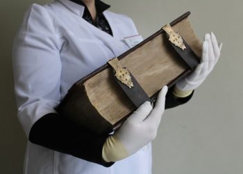 «Маргарит» выйдет в свет. В Челябинске отреставрировали редкий сборник изречений Иоанна Златоуста