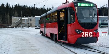 Лёд добыт. Для жителей Златоуста готовят новогодние площадки для активного отдыха