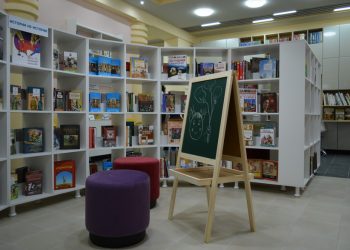 Книжный фон. В Златоусте открылась ещё одна модельная библиотека