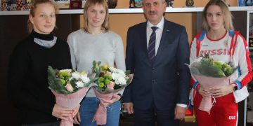 На пьедестале — Златоуст. Призёров чемпионата России по боксу наградили на высоком уровне
