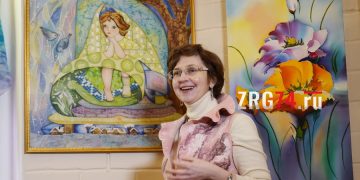 Батик — холодный и горячий. В Златоусте открылась весенняя выставка