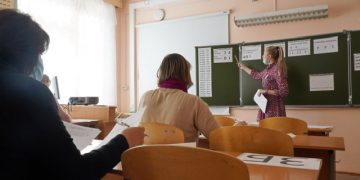 Последний рывок. Златоустовские одиннадцатиклассники получили допуск к итоговой аттестации