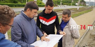 Сверили с планами. Глава Златоуста проверил ход работ в городских скверах