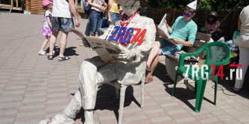 Распахнули крылья. «Златоустовский рабочий» встретил гостей крупного фестиваля креативом и лайфхаками