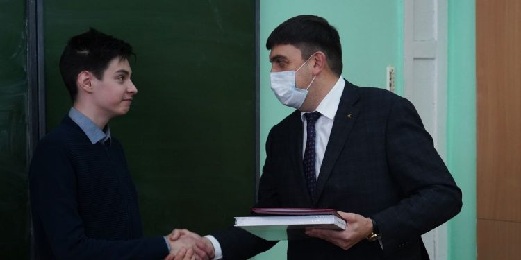 Показал наглядно. Разработку школьника из Златоуста оценили на престижном международном смотре