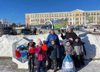 Загрязнению — крышка. В Златоусте традиционную экоакцию вывели на улицу