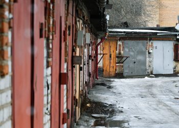 Гараж — ваш. Златоустовцы начали активнее оформлять в собственность автобоксы и землю под ними