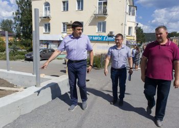 Единый комплекс. Глава Златоуста поручил не сбавлять темпов обустройства школ по Карла Маркса