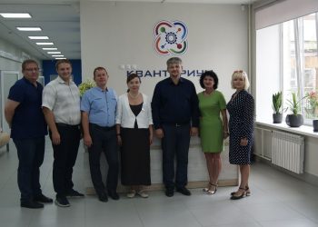 Обмениваясь опытом. Златоустовские педагоги отправились за знаниями в соседние технопарки