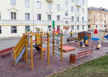 От идеи до результата. Златоустовцы проявили активность и преобразили собственный двор за счёт областной программы