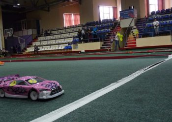 Направят болиды. В Златоусте пройдут гонки на радиоуправляемых автомоделях