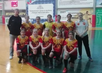 Максимум — в мини-футболе. Юные футболистки из Златоуста стали лучшими в регионе