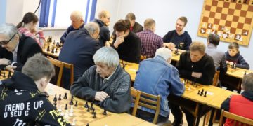 Часы за доской — время счастья. В Златоусте состоялся турнир памяти Гайнета Мухубулина