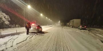 Погода остановила. В Златоусте из-за снегопада отменили междугородние рейсы