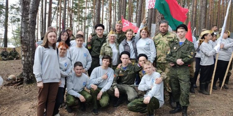 Прикасаясь к истории. Златоустовские поисковики вернулись с «Вахты памяти»