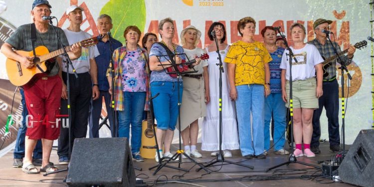 Поющие сердца. Действующий при редакции «Златоустовский рабочий» клуб покорил Ильменку-2023