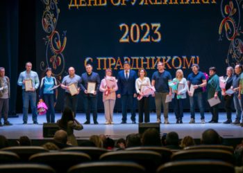 Гравюра — и хлеб, и бренд. Златоустовские оружейники отметили свой день профессии
