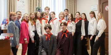 Вместе мы изменим мир. Глава округа встретился с молодёжью Златоуста