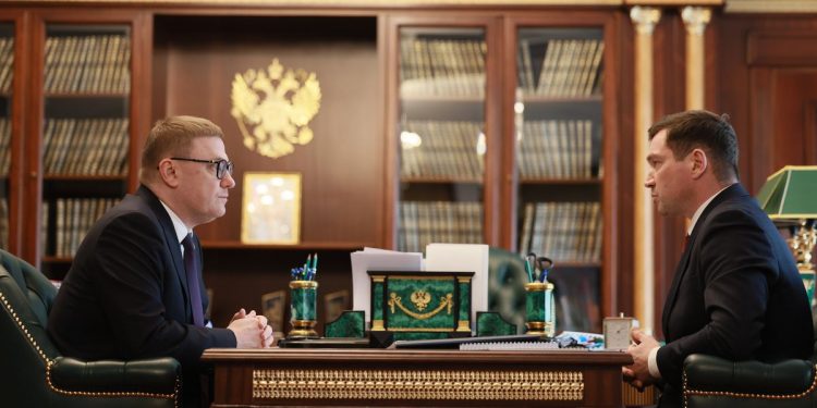 Сохранят пригляд. Алексей Текслер провёл встречу с председателем КСП региона Алексеем Лошкиным