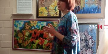 Выжигая, создаёт красоту. Художник из Челябинска презентовала в Златоусте свои картины
