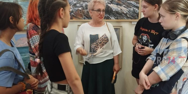 Художнику расти всю жизнь надобно. В Златоусте открылась выставка Марины Рохмистровой
